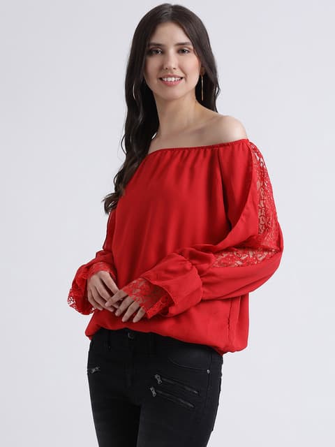 The Off-Shoulder Top: A Complete Styling and Fit Guide